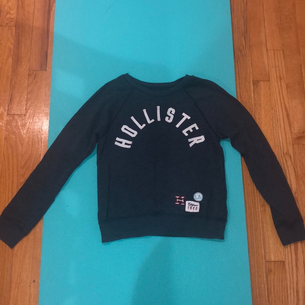 Navy blue Hollister long sleeve
